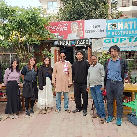 The Gupta Guest House Bodh Gaya Buitenkant foto