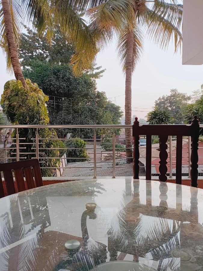 The Gupta Guest House Bodh Gaya Buitenkant foto