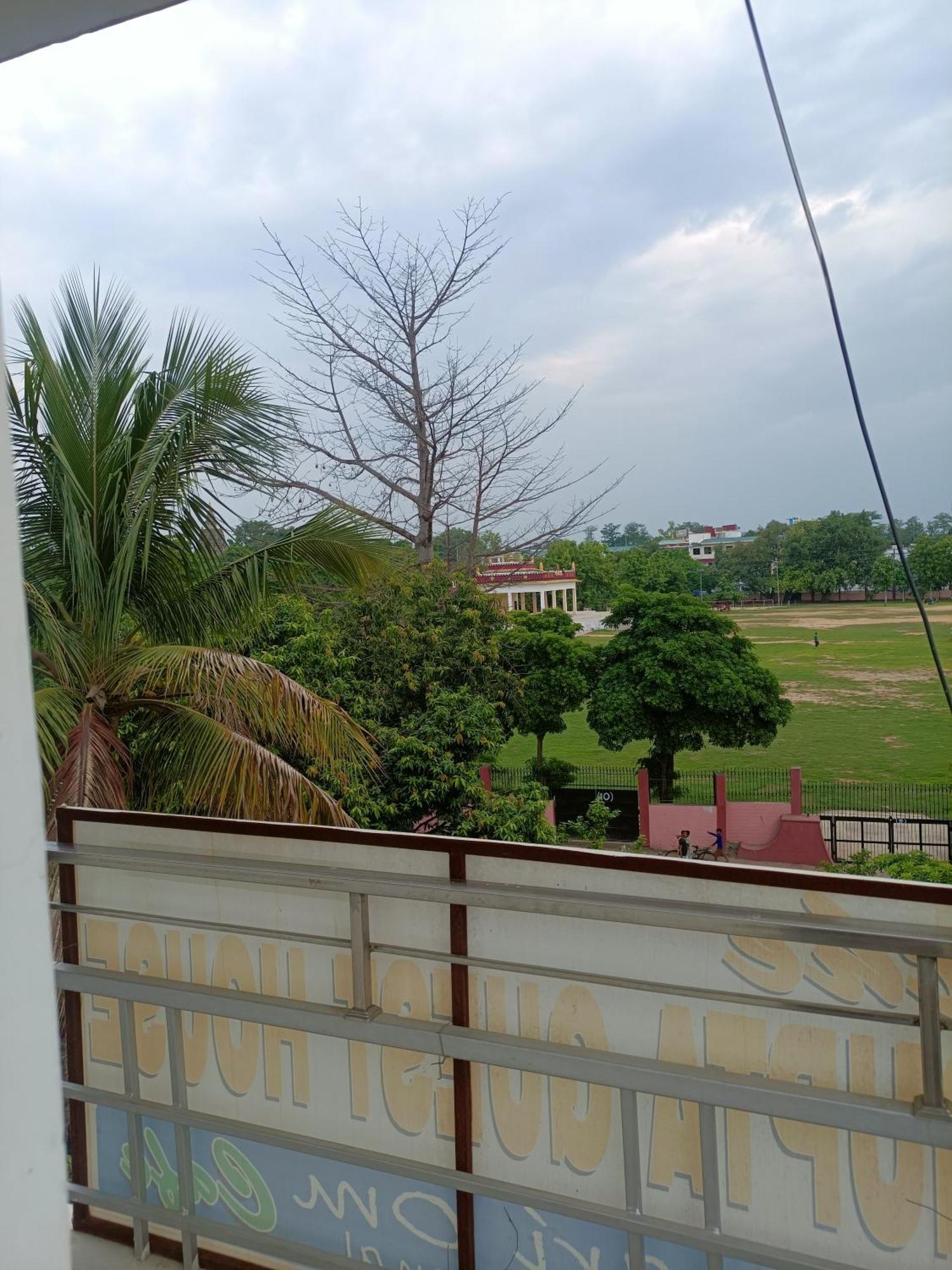 The Gupta Guest House Bodh Gaya Buitenkant foto