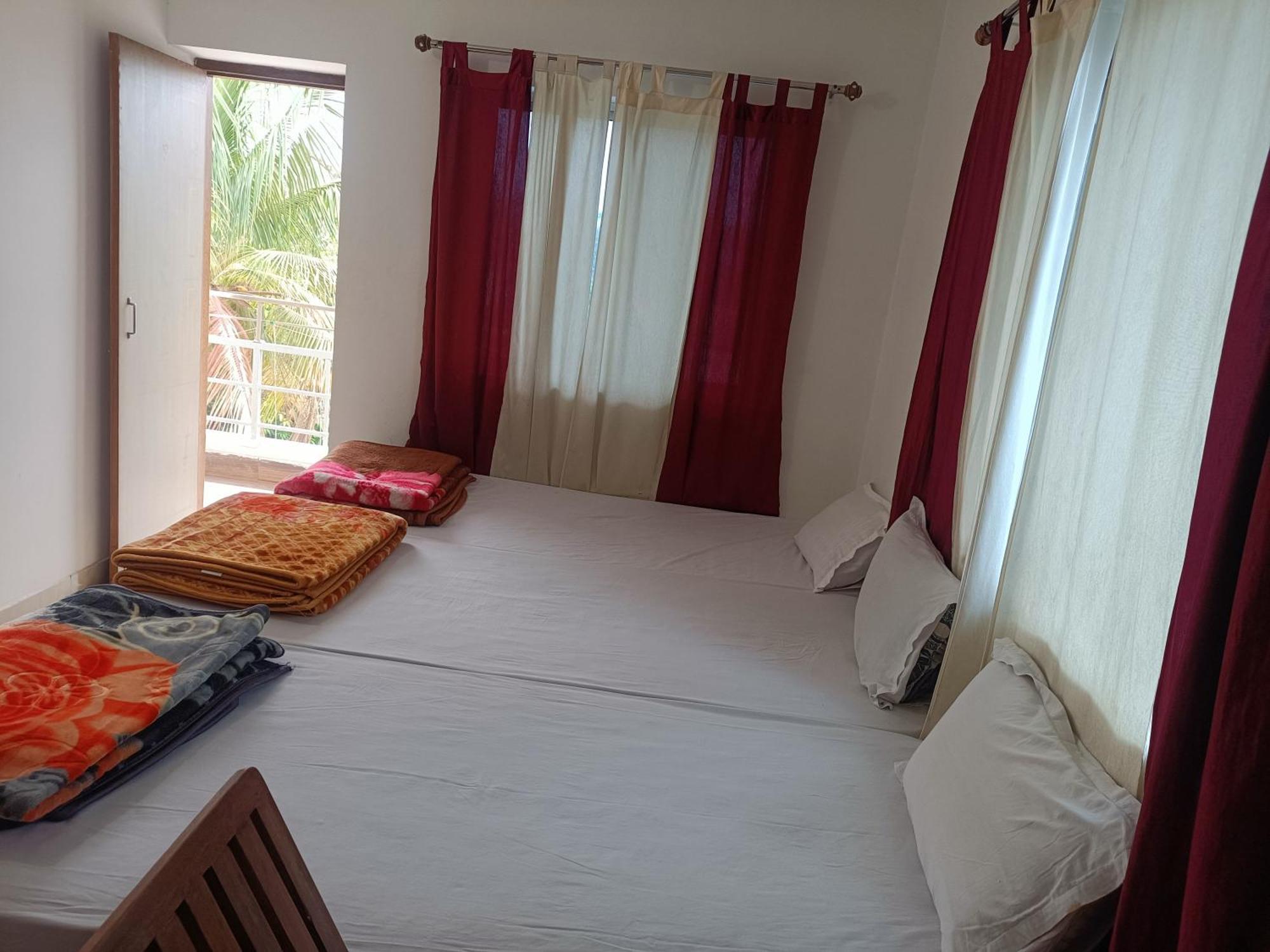 The Gupta Guest House Bodh Gaya Buitenkant foto