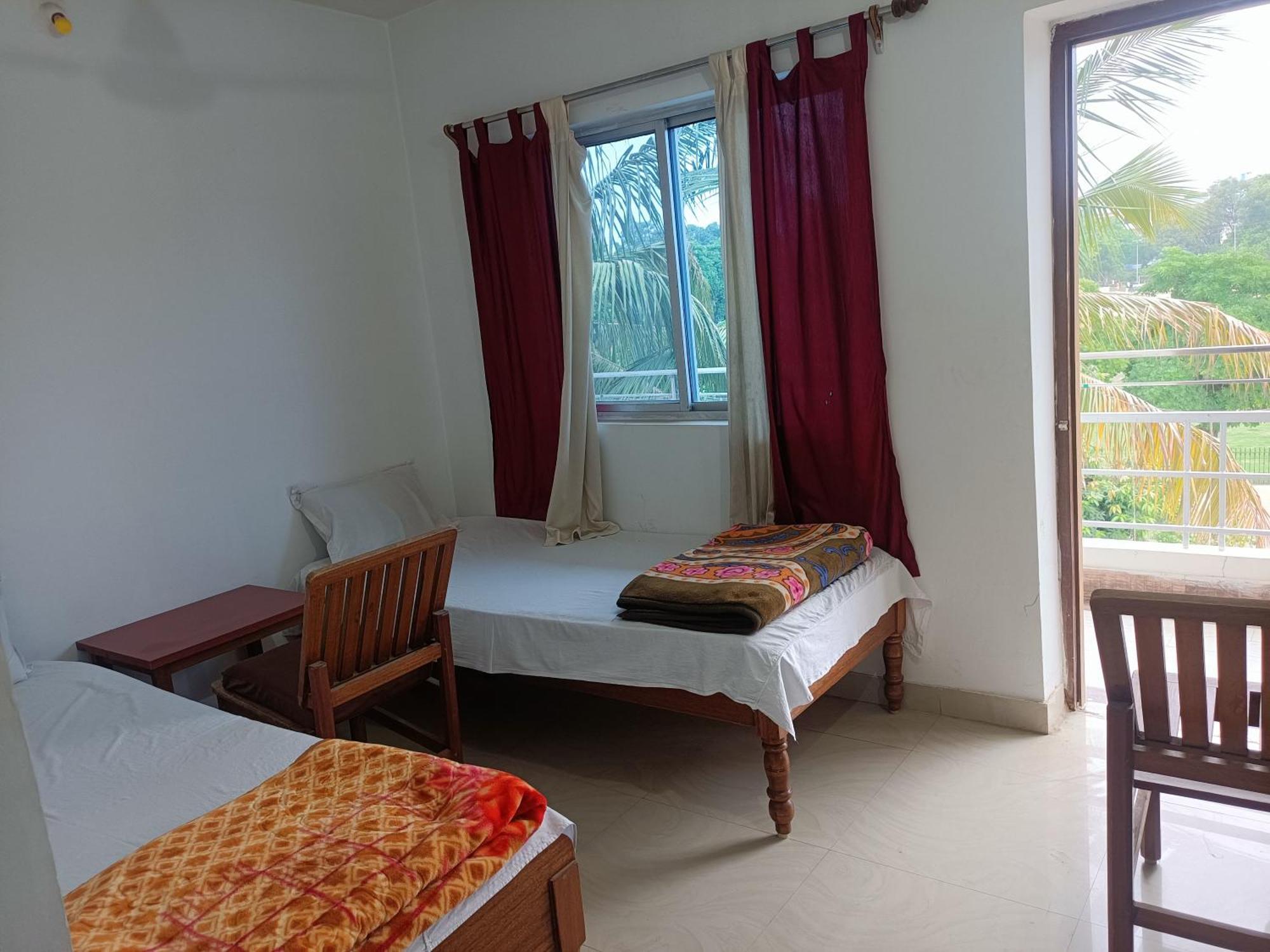 The Gupta Guest House Bodh Gaya Buitenkant foto