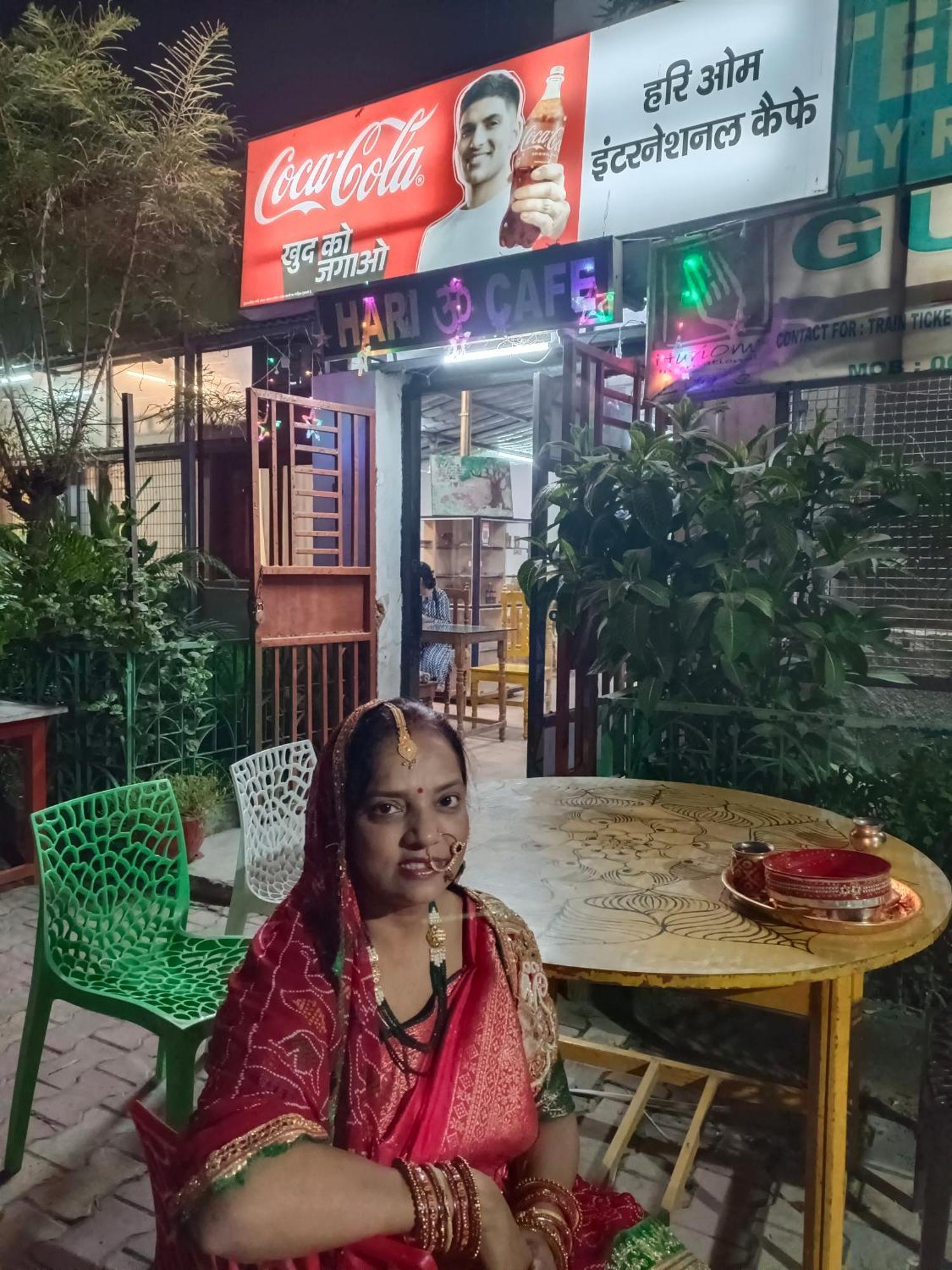 The Gupta Guest House Bodh Gaya Buitenkant foto